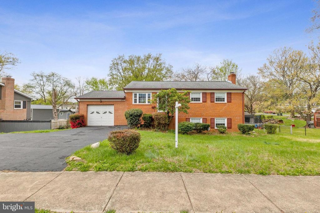 3803 DANBURY CT, Woodbridge, VA 22193