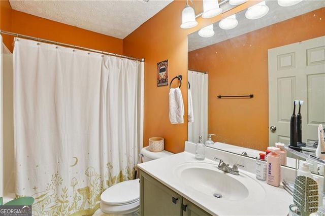 1373 Richland Creek Trail, Sugar Hill, GA 30518