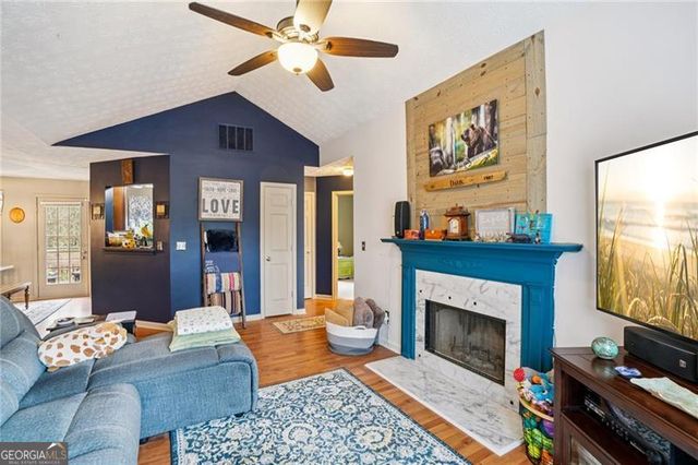 1373 Richland Creek Trail, Sugar Hill, GA 30518