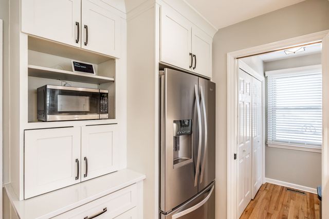 107 Meadow Ln, Hendersonville, TN 37075