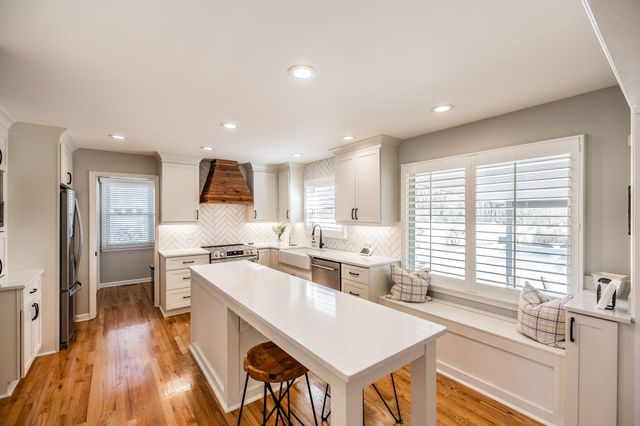 107 Meadow Ln, Hendersonville, TN 37075