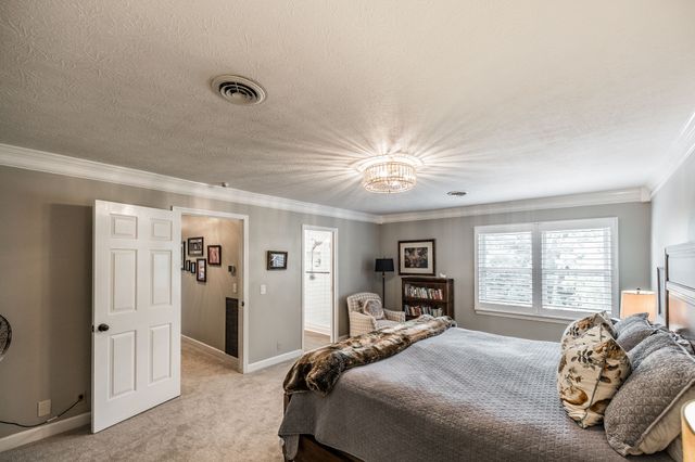 107 Meadow Ln, Hendersonville, TN 37075