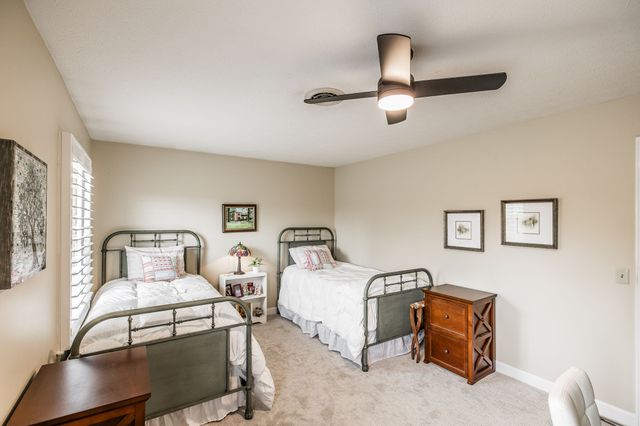 107 Meadow Ln, Hendersonville, TN 37075