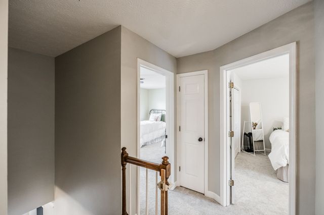107 Meadow Ln, Hendersonville, TN 37075