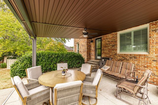 107 Meadow Ln, Hendersonville, TN 37075