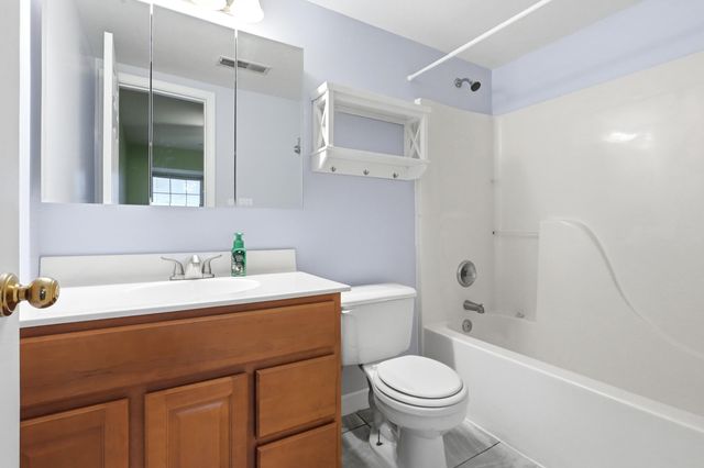 29 N CEDAR LAKE 307, Columbia, MO 65203