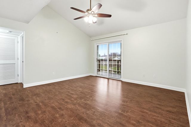 29 N CEDAR LAKE 307, Columbia, MO 65203