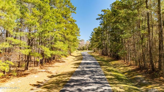 425 Plantation Parkway, Oriental, NC 28571