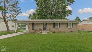 105 E Pecan Street E, Blytheville, AR 72315