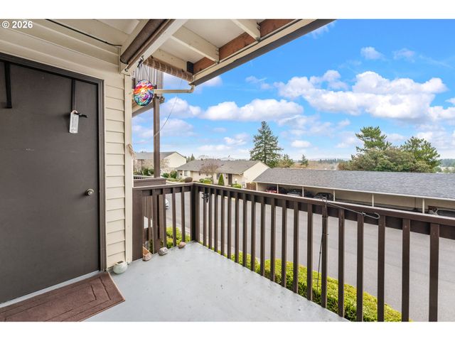 12160 Sw ROYAL Ct D, King City, OR 97224