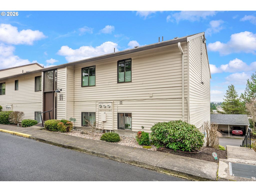 12160 Sw ROYAL Ct D, King City, OR 97224