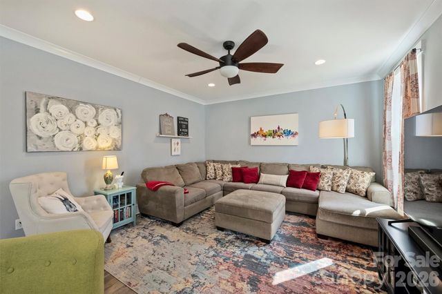 306 Breezewood Drive, Charlotte, NC 28262