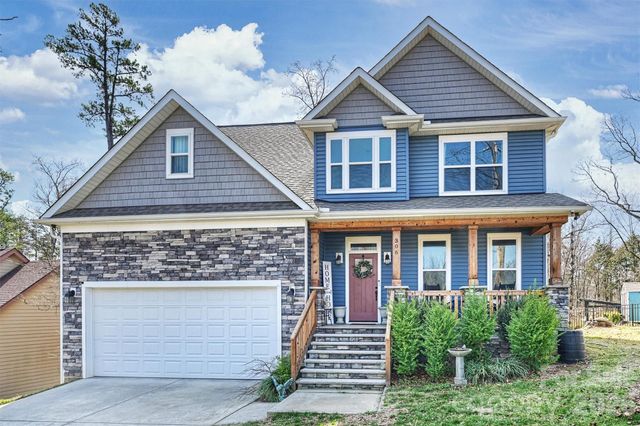 306 Breezewood Drive, Charlotte, NC 28262