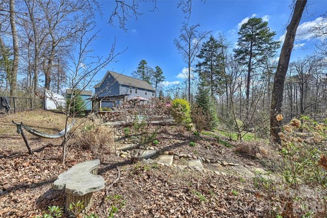 306 Breezewood Drive, Charlotte, NC 28262