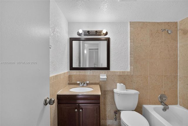 6001 Shakerwood Circle 108, Tamarac, FL 33319