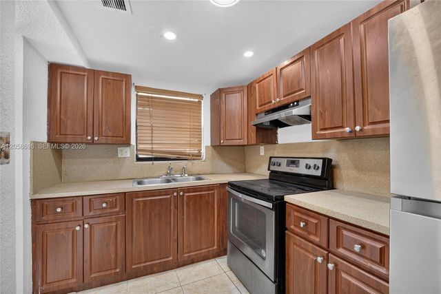 6001 Shakerwood Circle 108, Tamarac, FL 33319