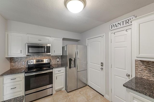 3011 Ocean Way, League City, TX 77573