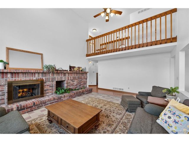 28 Willowleaf Dr, Littleton, CO 80127