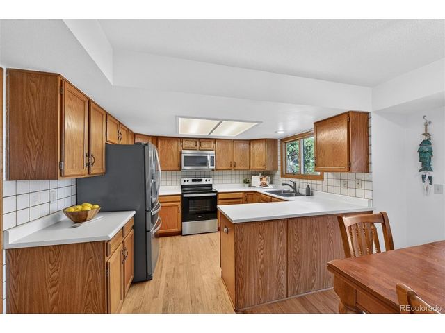 28 Willowleaf Dr, Littleton, CO 80127