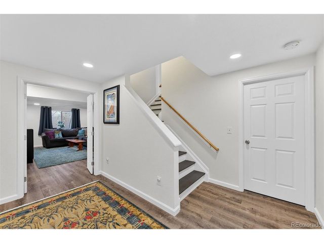 28 Willowleaf Dr, Littleton, CO 80127