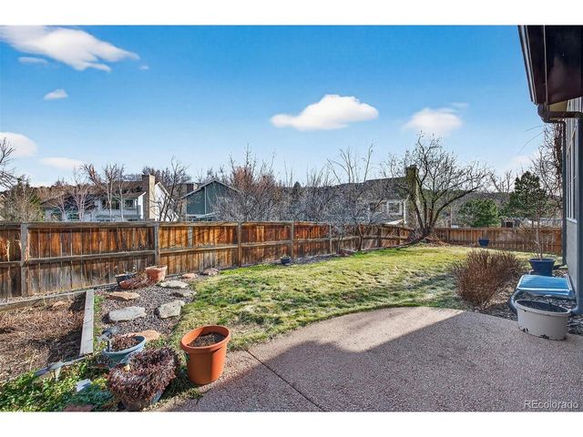28 Willowleaf Dr, Littleton, CO 80127