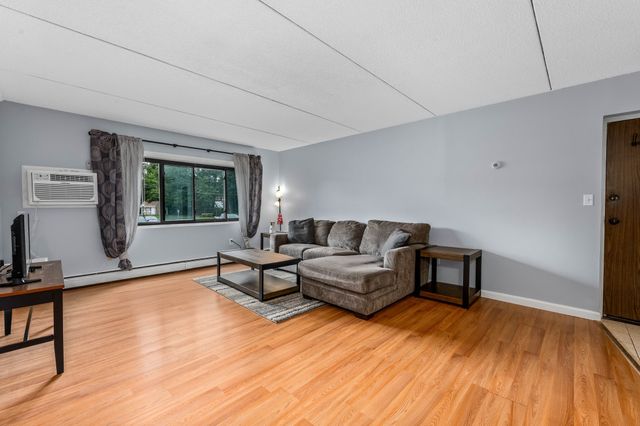 43 Mccormick Ter 53, Stoughton, MA 02072