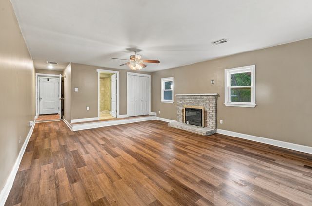 19 Waleco Rd, Brockton, MA 02302
