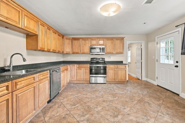 19 Waleco Rd, Brockton, MA 02302