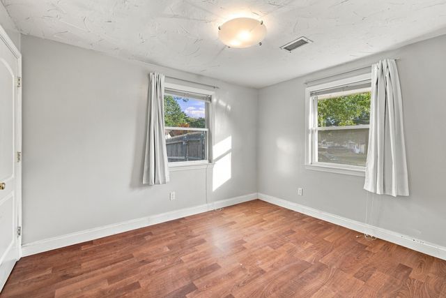 19 Waleco Rd, Brockton, MA 02302