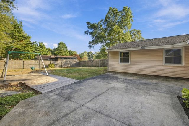 19 Waleco Rd, Brockton, MA 02302