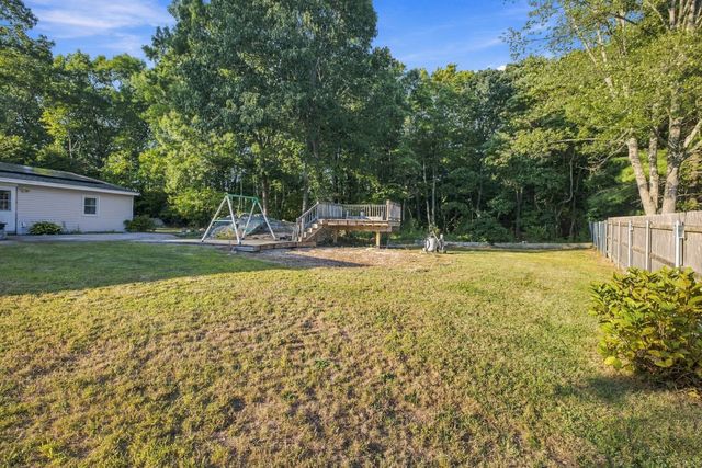 19 Waleco Rd, Brockton, MA 02302