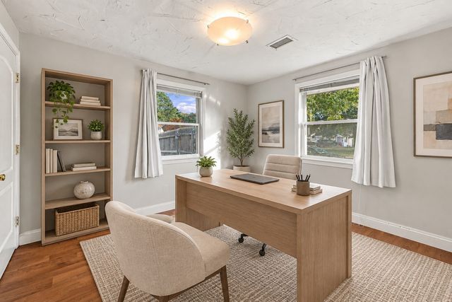 19 Waleco Rd, Brockton, MA 02302
