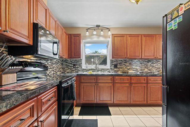 1901 WINCHESTER ROAD N, St Petersburg, FL 33710