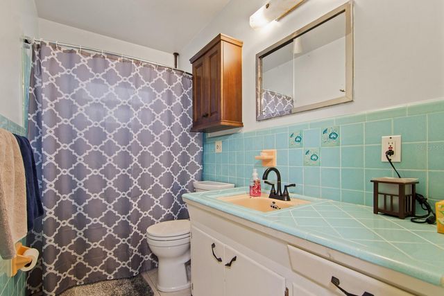 1901 WINCHESTER ROAD N, St Petersburg, FL 33710