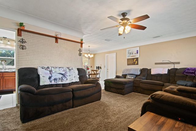 1901 WINCHESTER ROAD N, St Petersburg, FL 33710