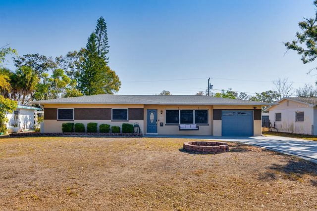 1901 WINCHESTER ROAD N, St Petersburg, FL 33710