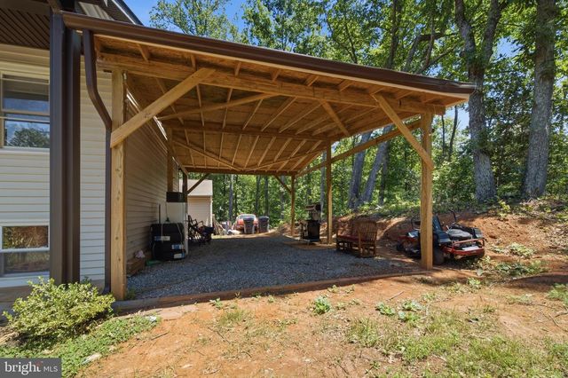 2080 MOUNTAIN VIEW RD, Stafford, VA 22556