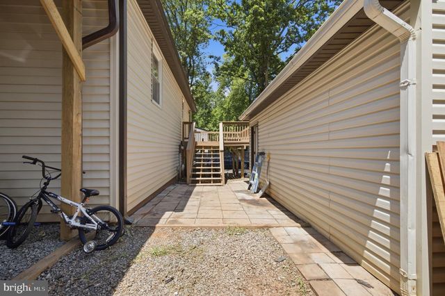 2080 MOUNTAIN VIEW RD, Stafford, VA 22556