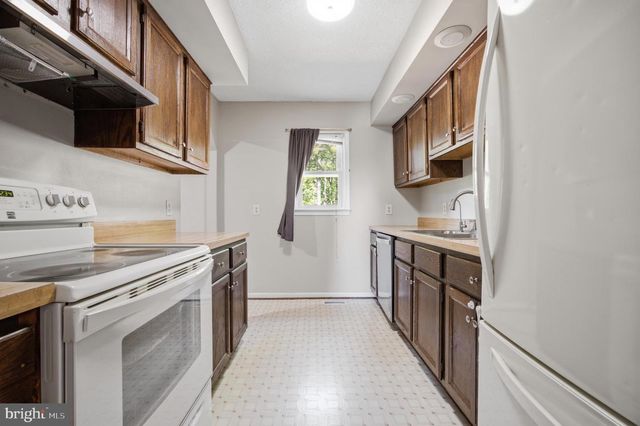 2080 MOUNTAIN VIEW RD, Stafford, VA 22556