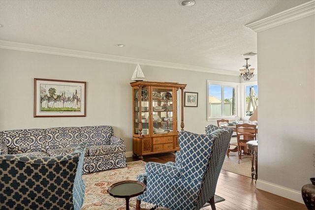 216 Gabrielle, Redlands, CA 92374