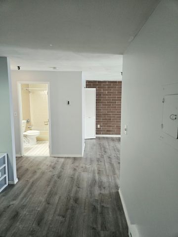 115 W Squantum 407, Quincy, MA 02171