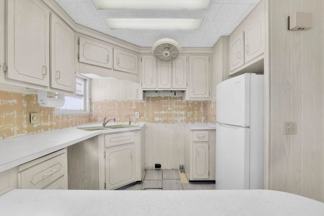 211 Palm Drive H, Briny Breezes, FL 33435