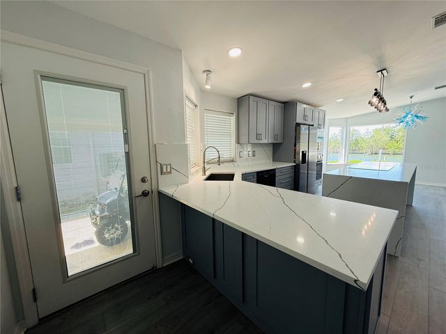 4851 W GANDY BOULEVARD 5C, Tampa, FL 33611