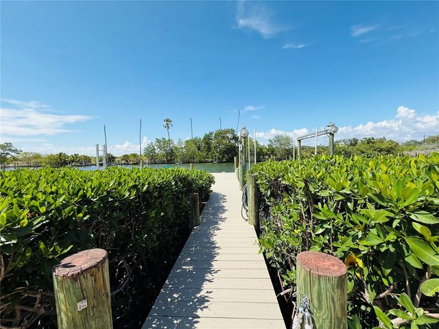 4851 W GANDY BOULEVARD 5C, Tampa, FL 33611