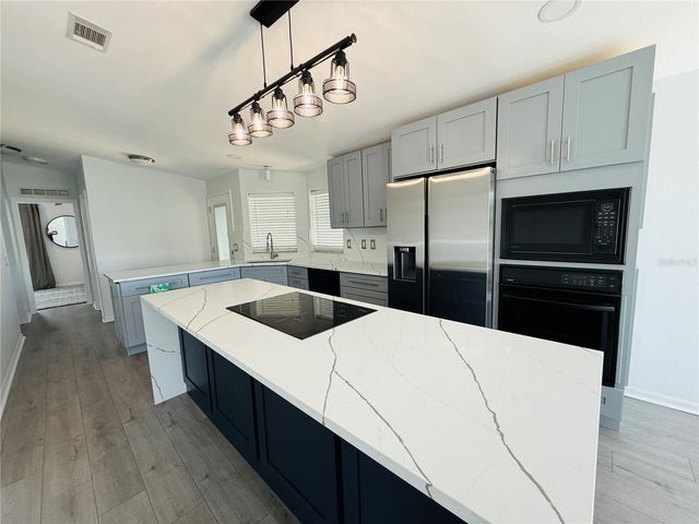4851 W GANDY BOULEVARD 5C, Tampa, FL 33611