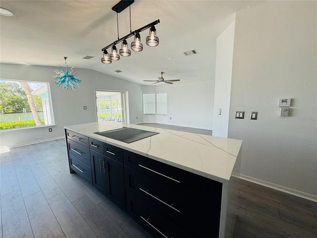 4851 W GANDY BOULEVARD 5C, Tampa, FL 33611