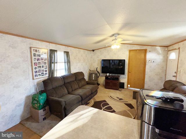 59 RON RD, Hazlet, NJ 07730