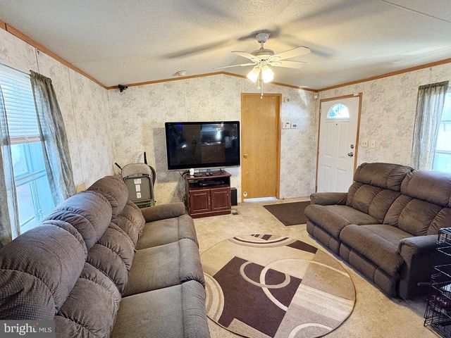 59 RON RD, Hazlet, NJ 07730