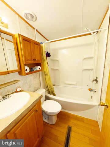 59 RON RD, Hazlet, NJ 07730