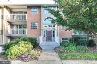 1923 WILSON LN #202, Mclean, VA 22102